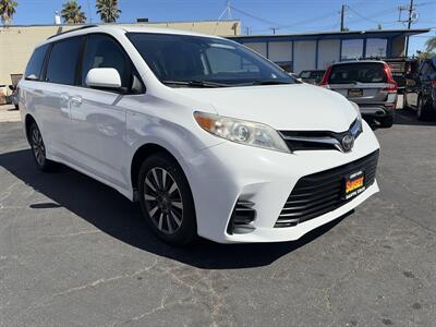 2018 Toyota Sienna LE 7-Passenger AWD - Photo 1 - Santa Cruz, CA 95062