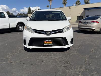 2018 Toyota Sienna LE 7-Passenger AWD - Photo 2 - Santa Cruz, CA 95062