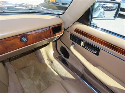 1992 Jaguar XJ8 XJS   - Photo 25 - Santa Cruz, CA 95062