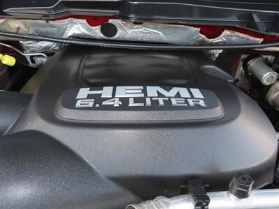 2018 RAM 2500 Laramie HD Crew Cab 4WD   - Photo 57 - Santa Cruz, CA 95062