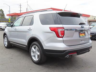 2018 Ford Explorer XLT   - Photo 3 - Santa Cruz, CA 95062