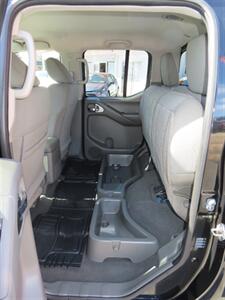 2019 Nissan Frontier SV Crew-Cab - Photo 28 - Santa Cruz, CA 95062