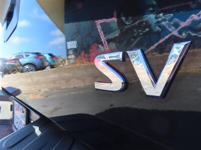 2019 Nissan Frontier SV Crew-Cab - Photo 5 - Santa Cruz, CA 95062