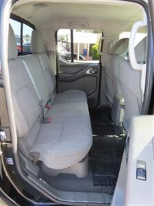 2019 Nissan Frontier SV Crew-Cab - Photo 27 - Santa Cruz, CA 95062