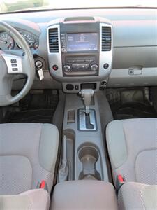 2019 Nissan Frontier SV Crew-Cab - Photo 12 - Santa Cruz, CA 95062