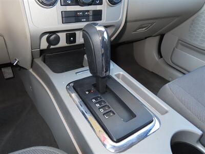 2009 Ford Escape Hybrid AWD - Photo 21 - Santa Cruz, CA 95062
