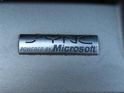 2009 Ford Escape Hybrid AWD - Photo 19 - Santa Cruz, CA 95062