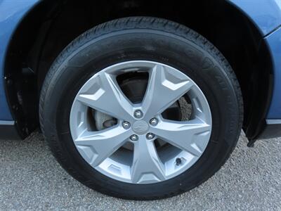 2016 Subaru Forester 2.5i Premium AWD   - Photo 38 - Santa Cruz, CA 95062