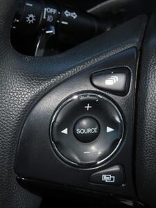 2022 Honda HR-V AWD EX   - Photo 10 - Santa Cruz, CA 95062