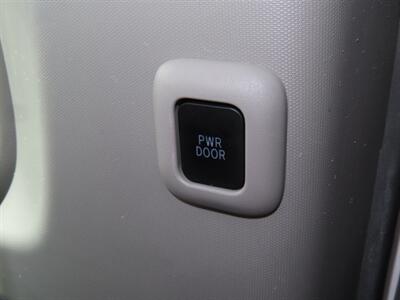 2015 Toyota Sienna LE 8-Passenger   - Photo 29 - Santa Cruz, CA 95062