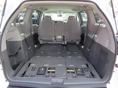 2015 Toyota Sienna LE 8-Passenger   - Photo 40 - Santa Cruz, CA 95062