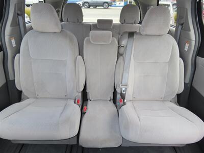 2015 Toyota Sienna LE 8-Passenger   - Photo 25 - Santa Cruz, CA 95062