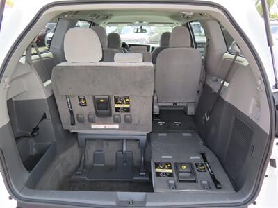 2015 Toyota Sienna LE 8-Passenger   - Photo 43 - Santa Cruz, CA 95062