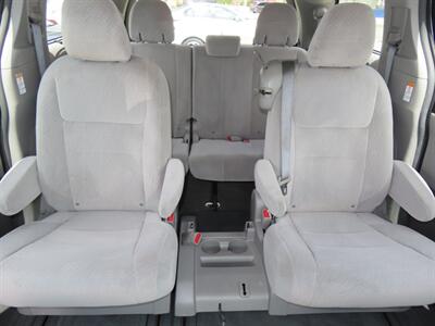 2015 Toyota Sienna LE 8-Passenger   - Photo 31 - Santa Cruz, CA 95062