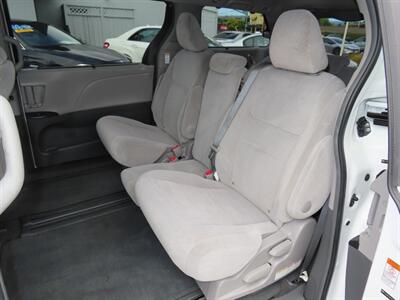 2015 Toyota Sienna LE 8-Passenger   - Photo 24 - Santa Cruz, CA 95062