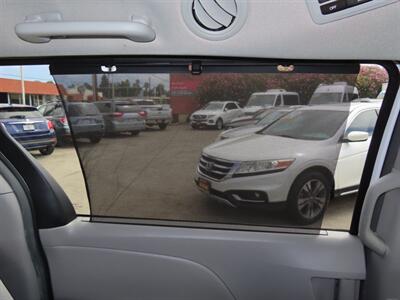 2015 Toyota Sienna LE 8-Passenger   - Photo 23 - Santa Cruz, CA 95062