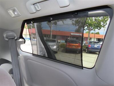 2015 Toyota Sienna LE 8-Passenger   - Photo 34 - Santa Cruz, CA 95062