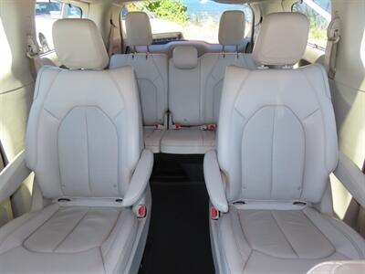 2021 Chrysler Pacifica Touring L  Plug In Hybrid - Photo 42 - Santa Cruz, CA 95062