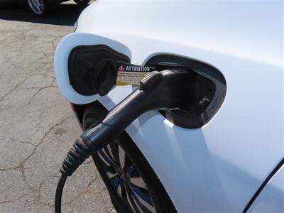2021 Chrysler Pacifica Touring L  Plug In Hybrid - Photo 32 - Santa Cruz, CA 95062