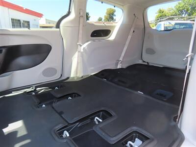 2021 Chrysler Pacifica Touring L  Plug In Hybrid - Photo 51 - Santa Cruz, CA 95062