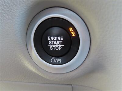 2021 Chrysler Pacifica Touring L  Plug In Hybrid - Photo 10 - Santa Cruz, CA 95062