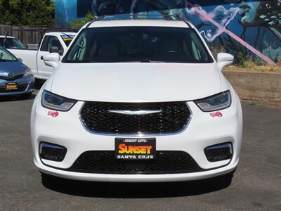 2021 Chrysler Pacifica Touring L  Plug In Hybrid - Photo 63 - Santa Cruz, CA 95062