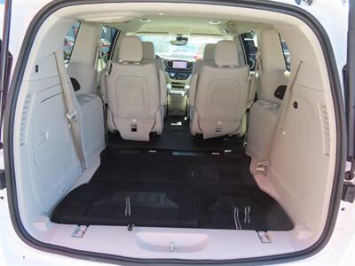 2021 Chrysler Pacifica Touring L  Plug In Hybrid - Photo 54 - Santa Cruz, CA 95062
