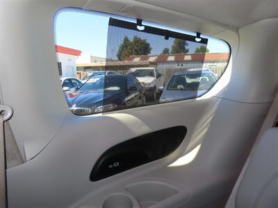 2021 Chrysler Pacifica Touring L  Plug In Hybrid - Photo 48 - Santa Cruz, CA 95062