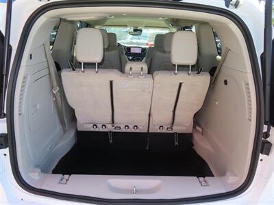 2021 Chrysler Pacifica Touring L  Plug In Hybrid - Photo 56 - Santa Cruz, CA 95062