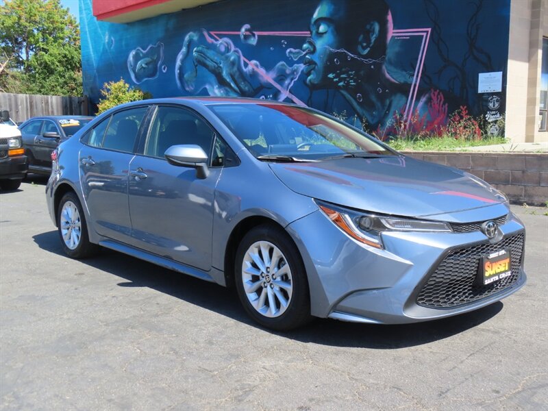 2020 Toyota Corolla LE AT's photo