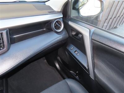 2016 Toyota RAV4 LE - Photo 18 - Santa Cruz, CA 95062