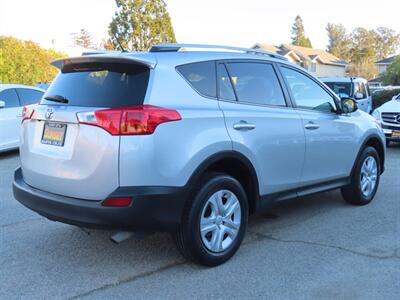 2015 Toyota RAV4 LE - Photo 4 - Santa Cruz, CA 95062