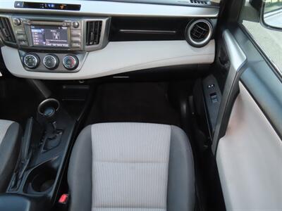 2015 Toyota RAV4 LE - Photo 16 - Santa Cruz, CA 95062