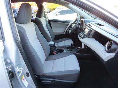2015 Toyota RAV4 LE - Photo 15 - Santa Cruz, CA 95062