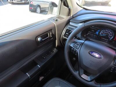 2018 Ford Flex SEL   - Photo 11 - Santa Cruz, CA 95062