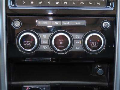 2017 Land Rover Discovery First Edition   - Photo 28 - Santa Cruz, CA 95062