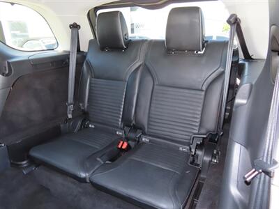 2017 Land Rover Discovery First Edition   - Photo 49 - Santa Cruz, CA 95062