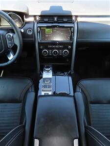 2017 Land Rover Discovery First Edition   - Photo 20 - Santa Cruz, CA 95062