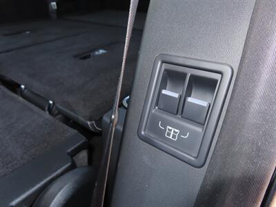 2017 Land Rover Discovery First Edition   - Photo 47 - Santa Cruz, CA 95062