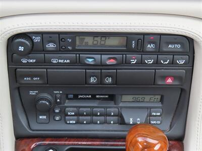 1997 Jaguar XK8   - Photo 28 - Santa Cruz, CA 95062