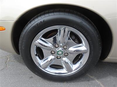 1997 Jaguar XK8   - Photo 39 - Santa Cruz, CA 95062