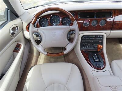 1997 Jaguar XK8   - Photo 11 - Santa Cruz, CA 95062
