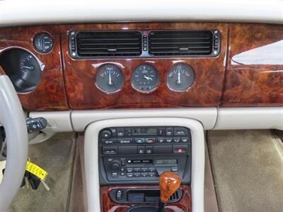1997 Jaguar XK8   - Photo 18 - Santa Cruz, CA 95062