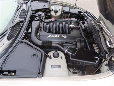 1997 Jaguar XK8   - Photo 42 - Santa Cruz, CA 95062