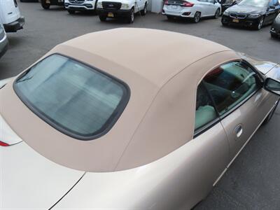 1997 Jaguar XK8   - Photo 38 - Santa Cruz, CA 95062