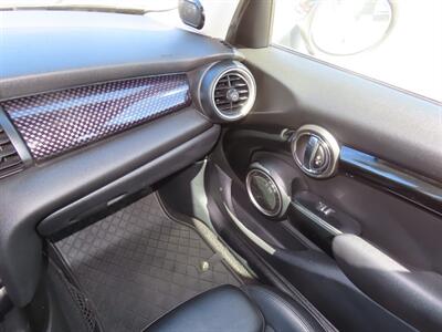 2015 MINI Hardtop 4 Door Cooper S   - Photo 27 - Santa Cruz, CA 95062