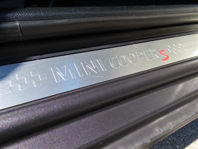 2015 MINI Hardtop 4 Door Cooper S   - Photo 25 - Santa Cruz, CA 95062