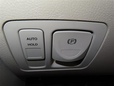 2012 Hyundai Genesis 3.8L V6   - Photo 12 - Santa Cruz, CA 95062