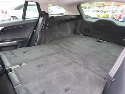 2016 Volvo V60 T5 Drive-E Premier   - Photo 32 - Santa Cruz, CA 95062