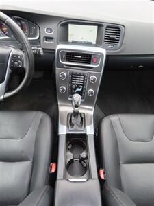 2016 Volvo V60 T5 Drive-E Premier   - Photo 17 - Santa Cruz, CA 95062